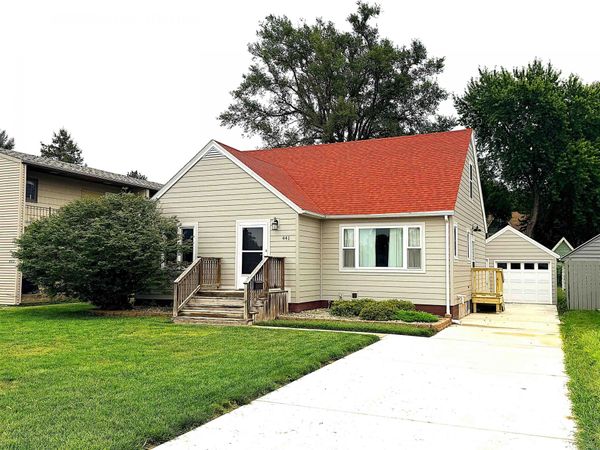 441 N Pine St., Vermillion, SD 57069