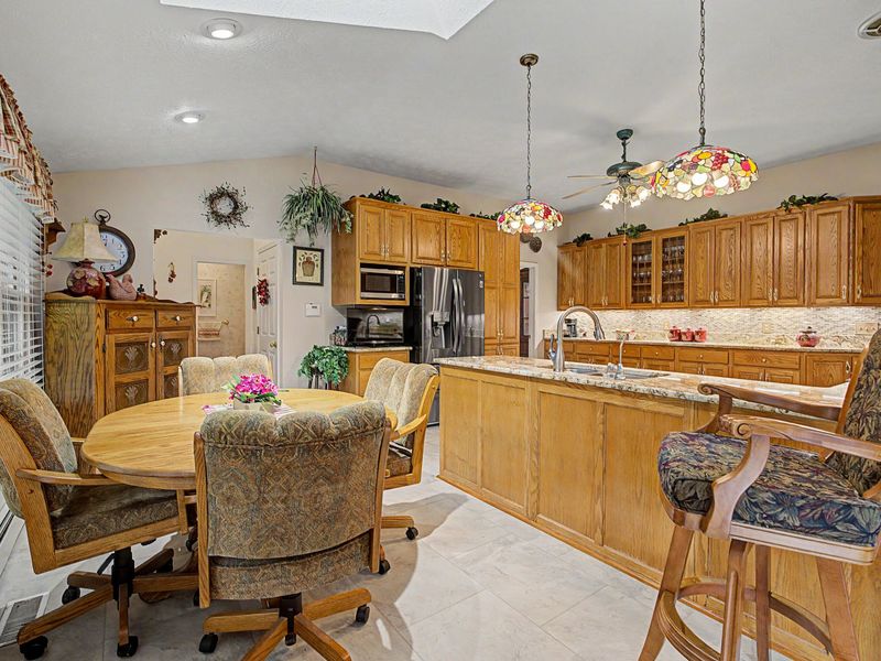 3845 W Eva Circle, Springfield, OH 45504 Photo 14