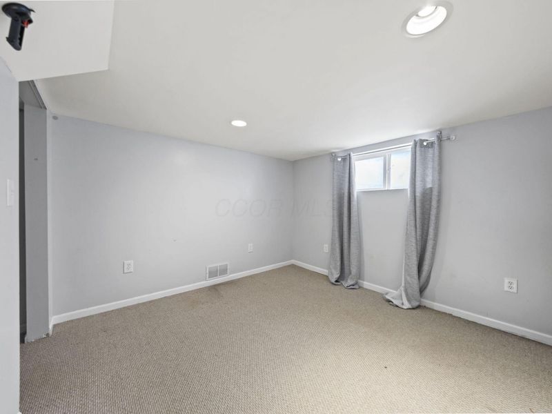 196 Brighton Road, Columbus, OH 43202 Photo 37