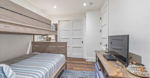 8308 North Lake Boulevard, Unit #6, Kings Beach, CA 96143 Photo