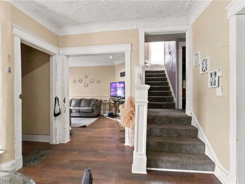 1897 E 69th Street, Cleveland, OH 44103 Photo 11