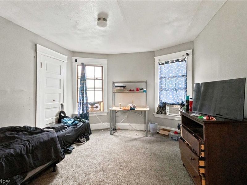 1897 E 69th Street, Cleveland, OH 44103 Photo 22