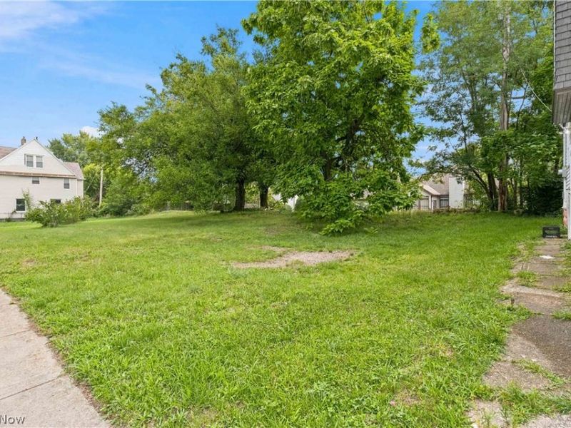 1897 E 69th Street, Cleveland, OH 44103 Photo 36