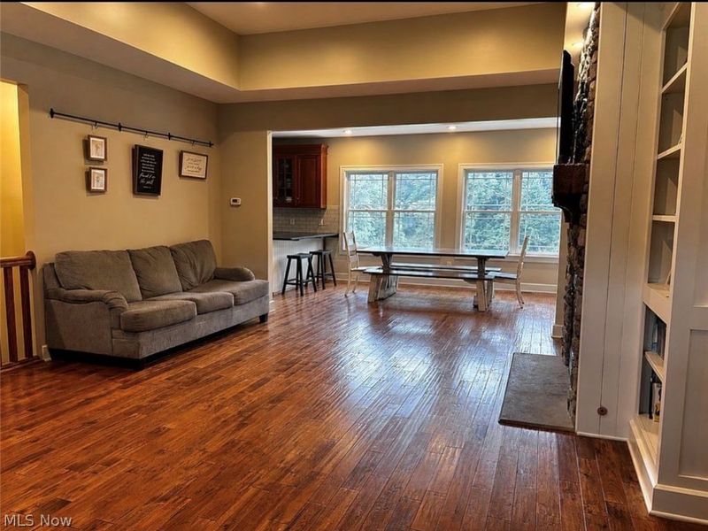 2976 Greenleaf Road , Akron, OH 44312 Photo 10