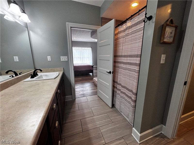 2976 Greenleaf Road , Akron, OH 44312 Photo 23