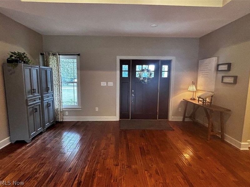 2976 Greenleaf Road , Akron, OH 44312 Photo 6