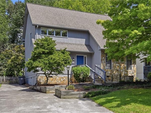 58 Carrisbrooke Lane, Winston-Salem, NC 27104