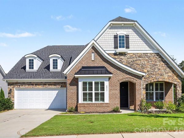 8017 Creek Park Drive, Denver, NC 28037