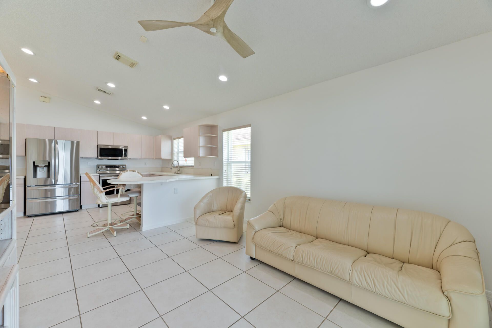 19200 NW 24th Court, Pembroke Pines, FL 33029 Photo