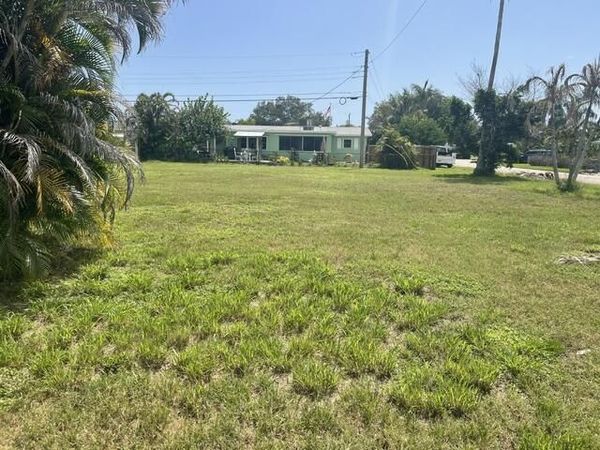 3493 NE BARBARA Drive, Jensen Beach, FL 34957