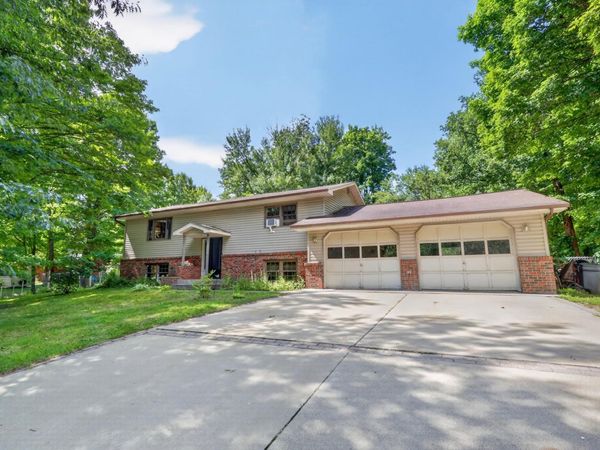 2452 Deschepper Drive, Grand Rapids, MN 55744