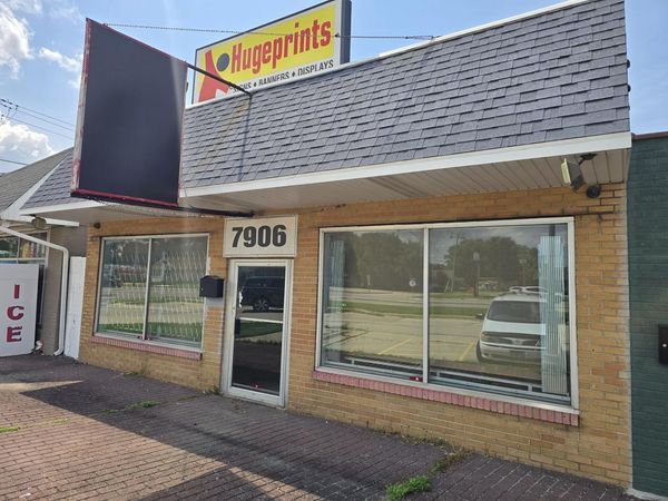 7906 N 2nd St, Machesney Park, IL 61115