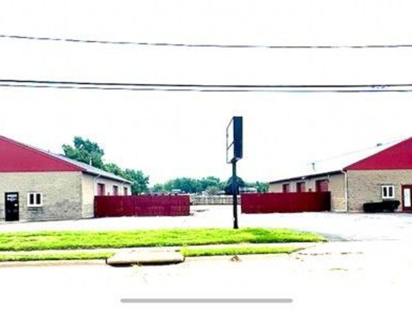 2181 Harlem Rd, Loves Park, IL 61111