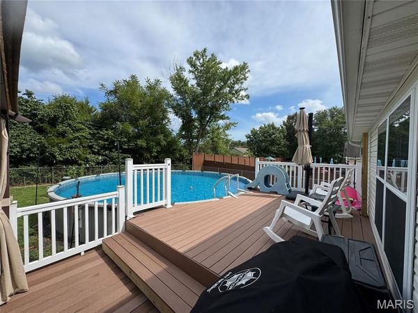 1408 Redwood Drive , St Clair, MO 63077