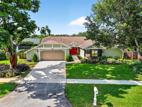 15705 SW 7th Pl, Sunrise, FL 33326
