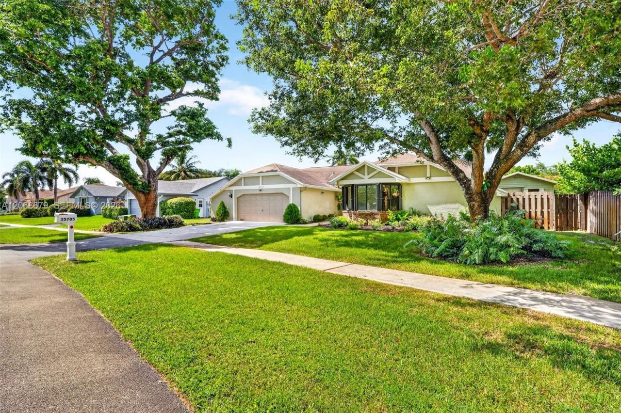 15705 SW 7th Pl, Sunrise, FL 33326 Photo