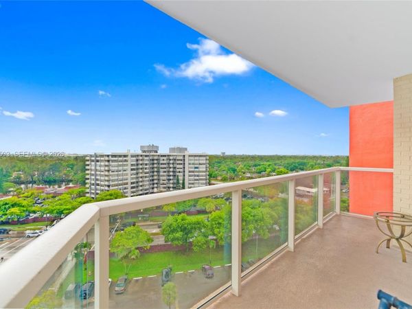 1301 NE Miami Gardens Dr , Unit 1025W, Miami, FL 33179