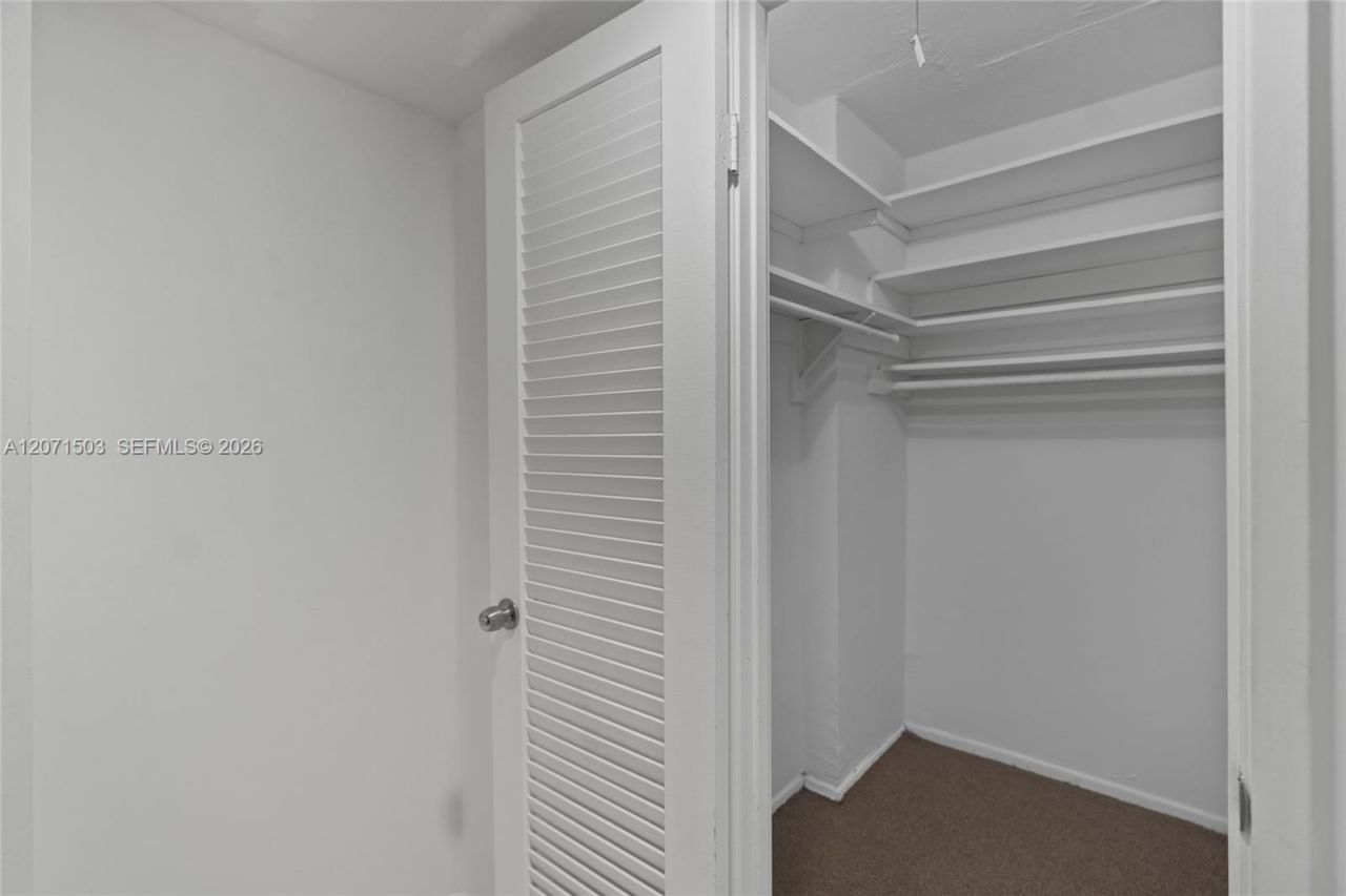 1301 NE Miami Gardens Dr , Unit 1025W, Miami, FL 33179 Photo