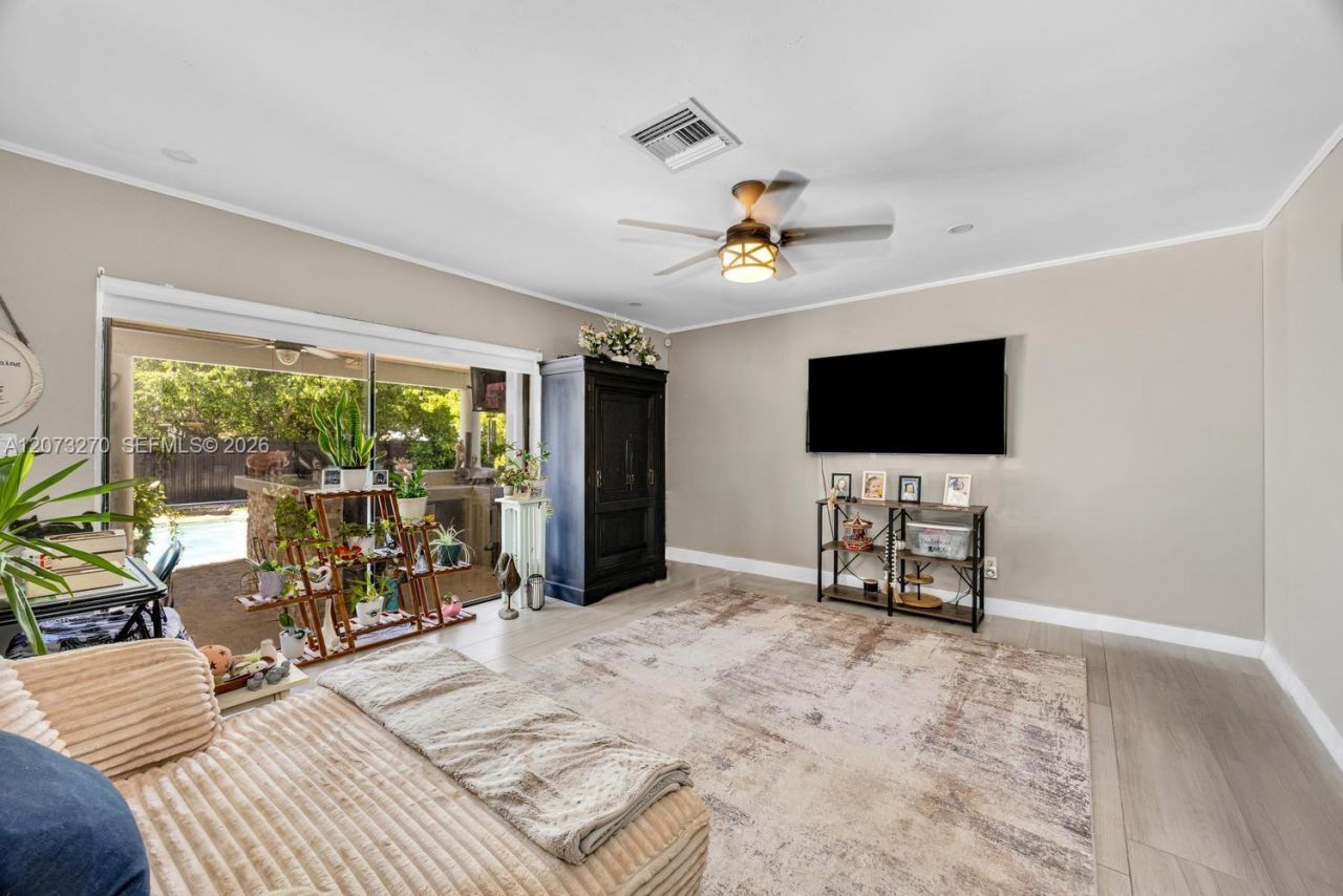 8144 SW 205th Ter , Cutler Bay, FL 33189 Photo