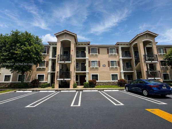 22621 SW 88th Pl, Unit 106-8, Cutler Bay, FL 33190