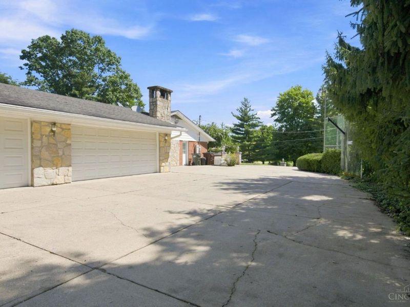 3105 N Whitetree Circle, Amberley, OH 45236 Photo 45