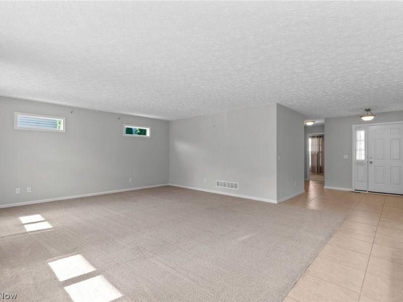995 Flanders Drive, Wadsworth, OH 44281 Photo 7