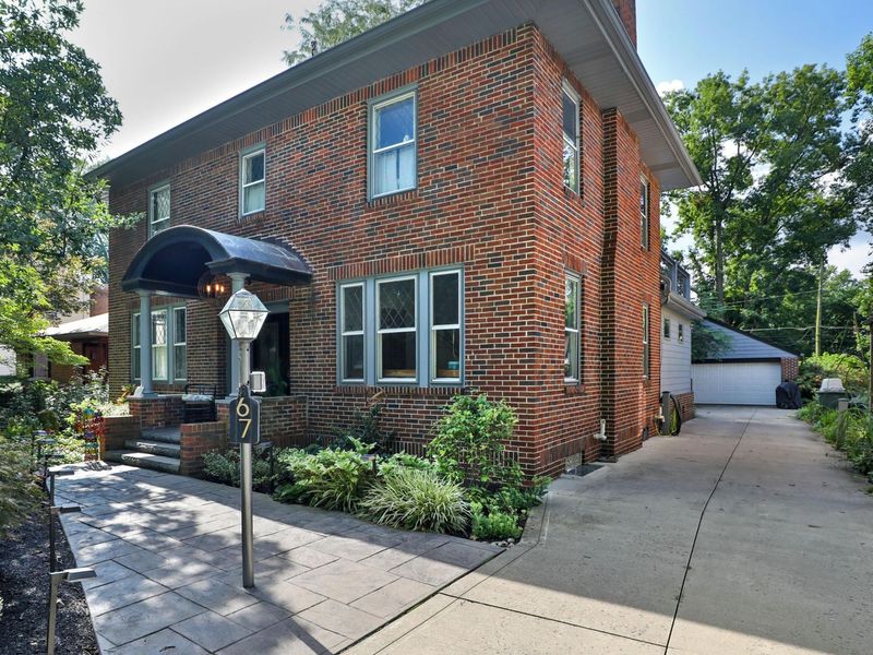 67 W Cooke Road, Columbus, OH 43214 Photo 3