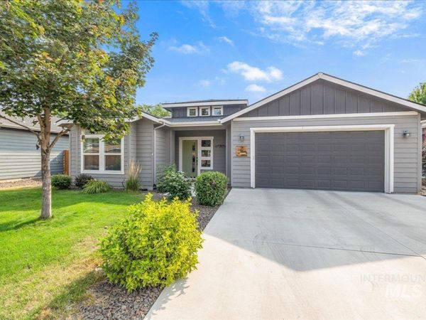 6204 W Edgewater Dr, Boise, ID 83709