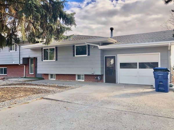 906 W South 1st St, Johnstown, CO 80534