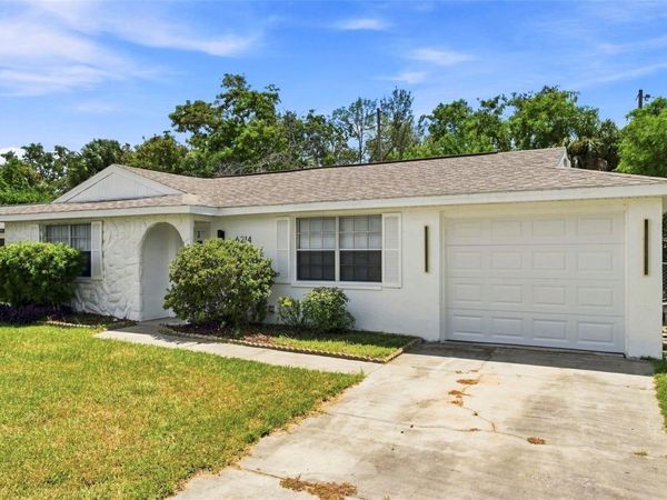 6214 WESTPORT DRIVE , PORT RICHEY, FL 34668