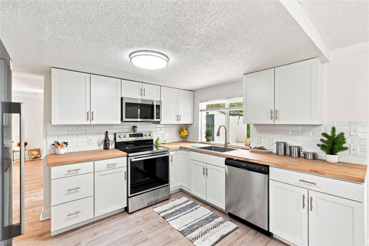 6214 Westport Drive, Port Richey, FL 34668 Photo
