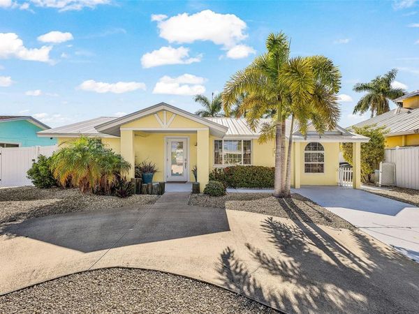 12262 BOAT SHELL DR , MATLACHA ISLES, FL 33991
