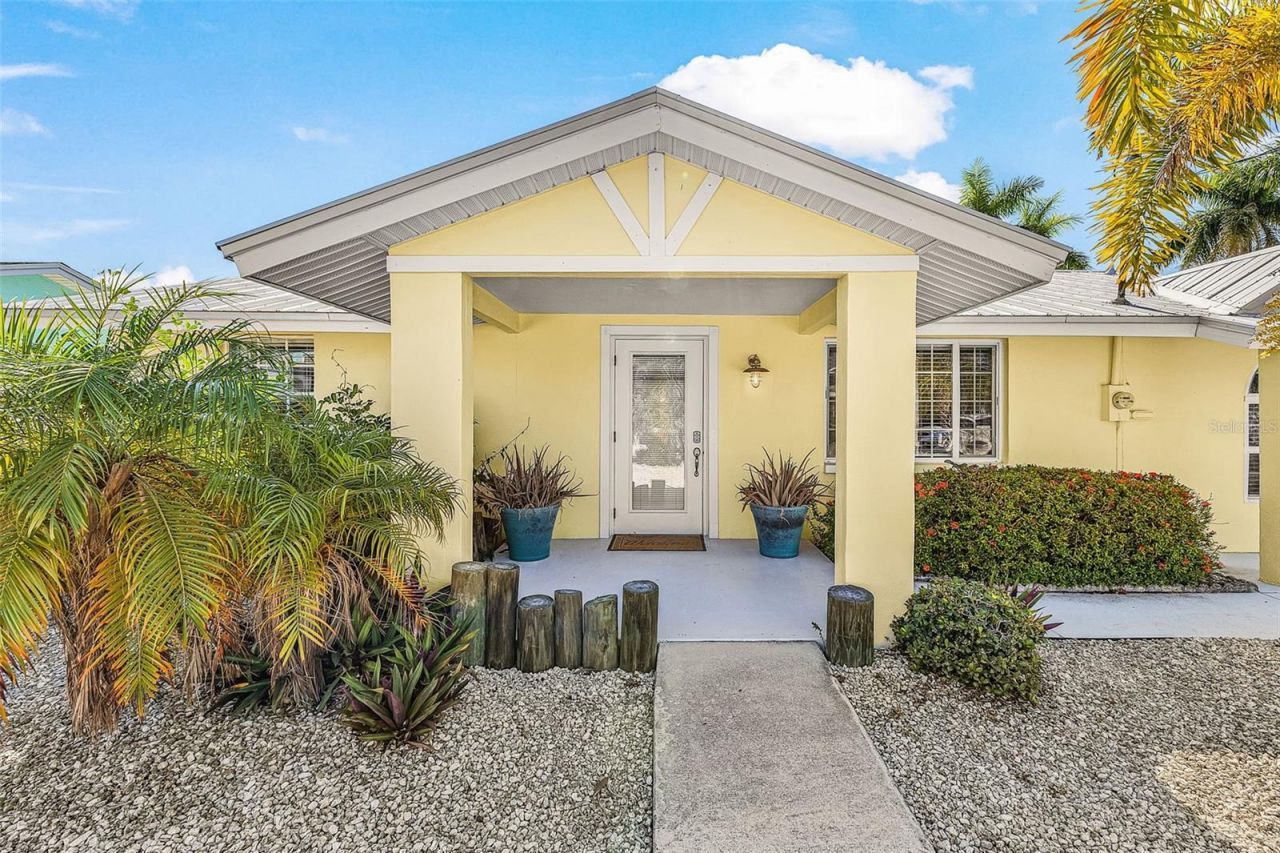 12262 Boat Shell Dr , Matlacha Isles, FL 33991 Photo