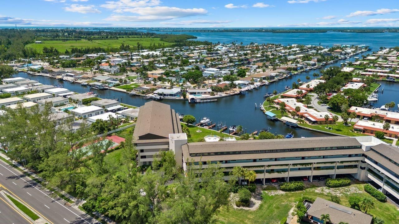 9604 Cortez Road W, Unit 233, Bradenton, FL 34210 Photo