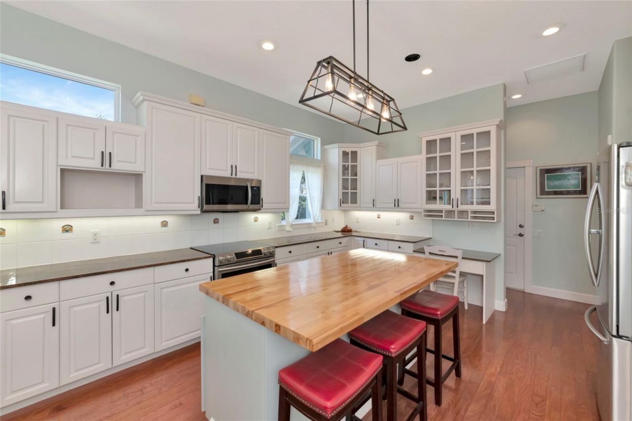 5334 Calle Florida, Sarasota, FL 34242 Photo
