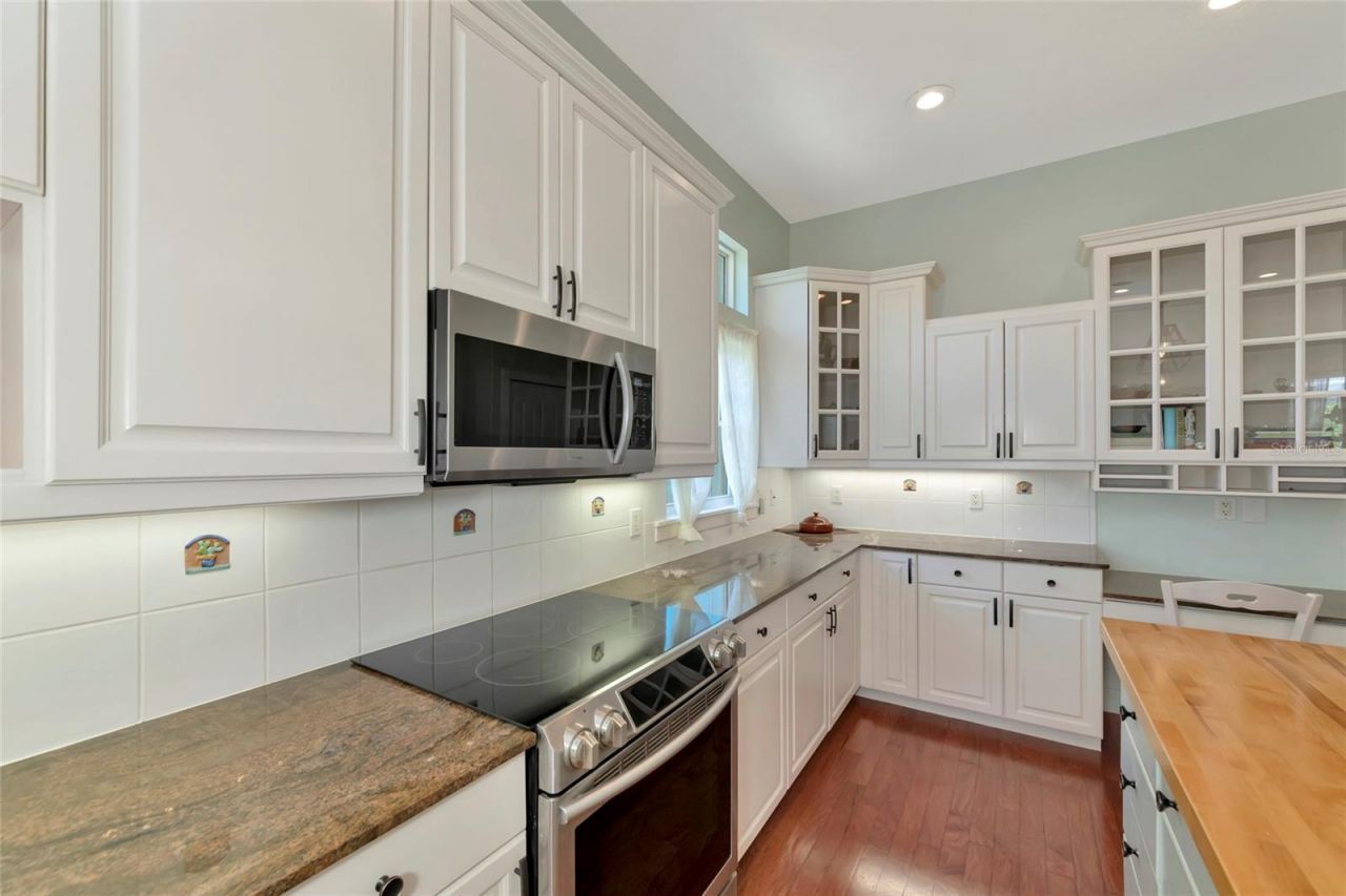 5334 Calle Florida, Sarasota, FL 34242 Photo