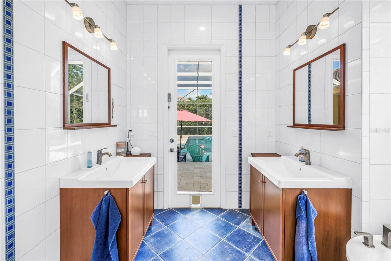 5321 Silver Leaf Lane , Sarasota, FL 34233 Photo