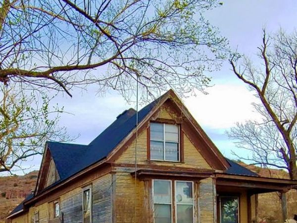 200 W Mountain Avenue, Granite, OK 73547