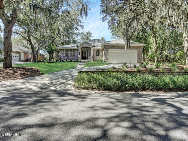 12166 HIDDEN HILLS Drive, Jacksonville, FL 32225