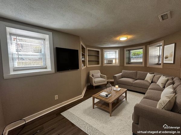 1870 Beacon St., Unit B2, Brookline, MA 02445