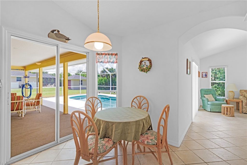 772 Holden Avenue, Sebastian, FL 32958 Photo