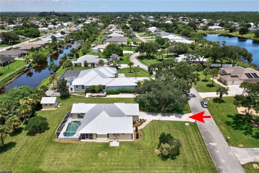 772 Holden Avenue, Sebastian, FL 32958 Photo