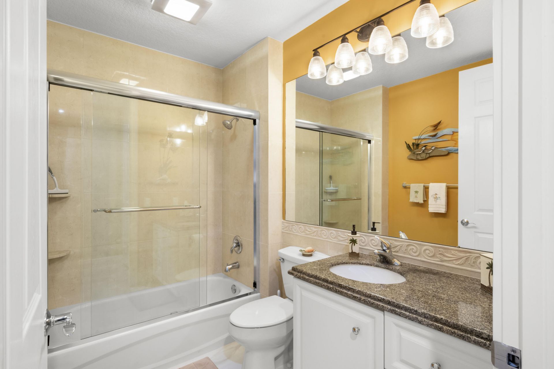 8 Harbour Isle Drive E, Unit PH05, Fort Pierce, FL 34949 Photo