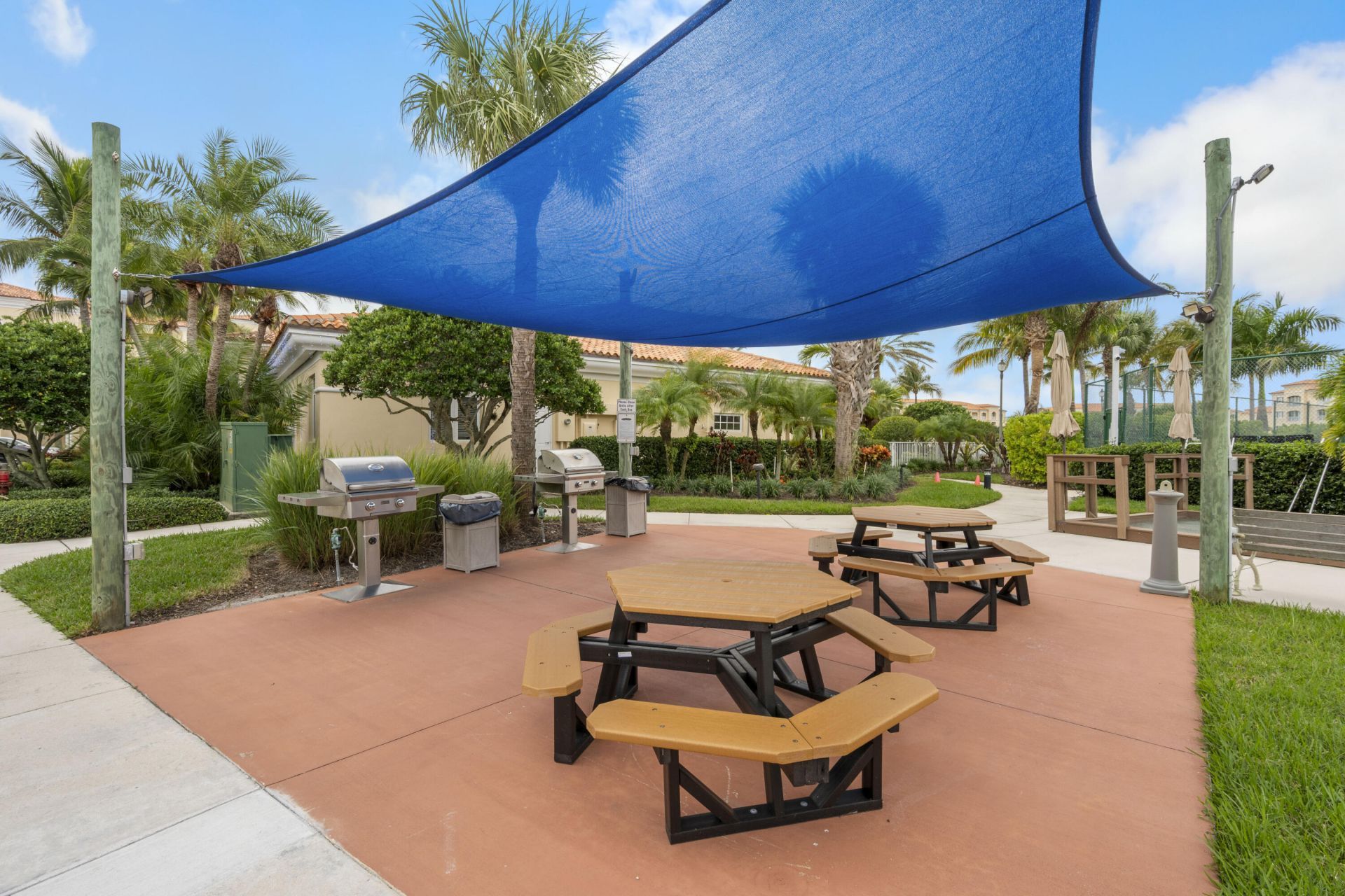 8 Harbour Isle Drive E, Unit PH05, Fort Pierce, FL 34949 Photo