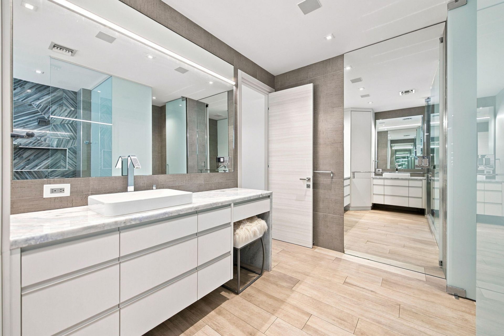 121 S Gordon Road, Fort Lauderdale, FL 33301 Photo