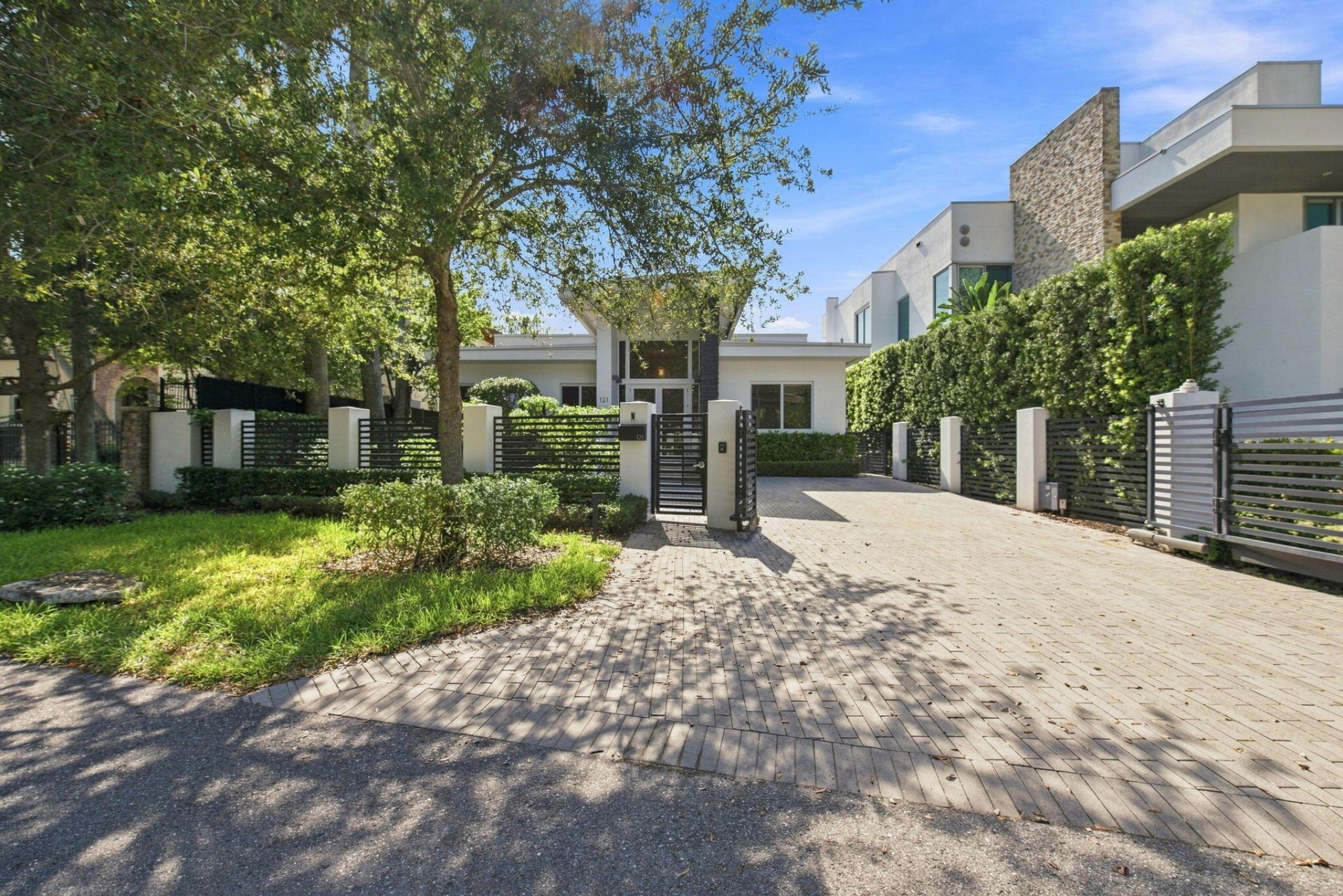 121 S Gordon Road, Fort Lauderdale, FL 33301 Photo