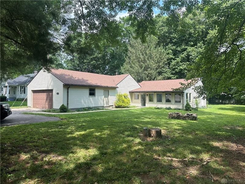 1358 Hanes Road, Beavercreek, OH 45434 Photo 1