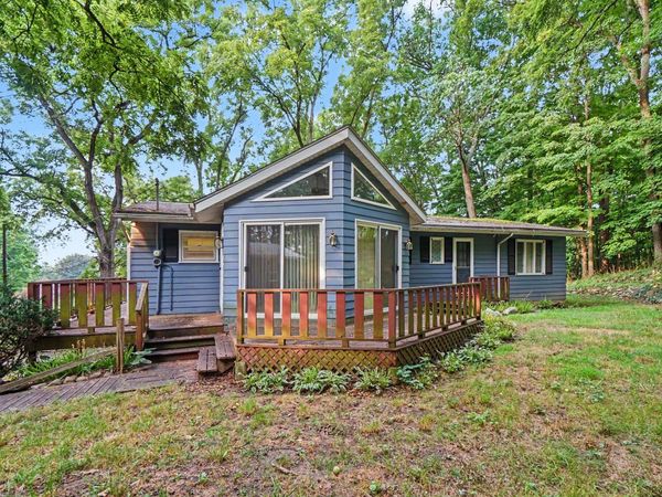 400 W Jackson Street, Augusta, MI 49012