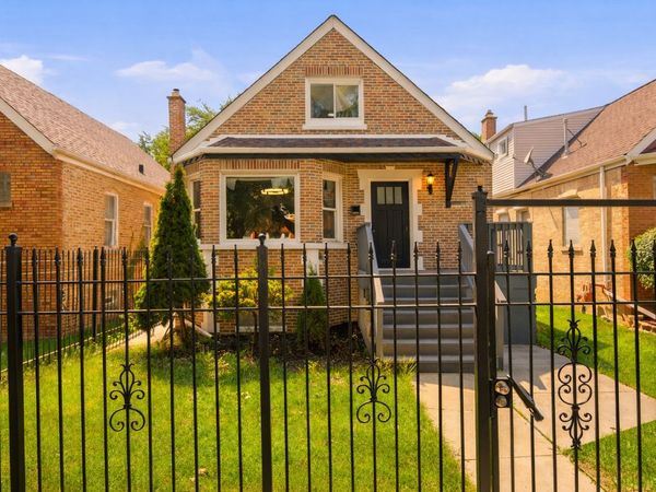 6604 S Rockwell Street , Chicago, IL 60629