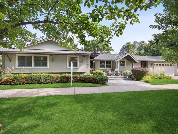 501 N Edgewood Avenue , La Grange Park, IL 60526